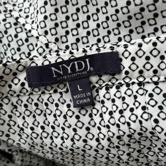 NYDJ Ivory & Black Recycled-Poly Geometric Pintuck Blouse Oversized Fit – US L - Picture 12 of 12
